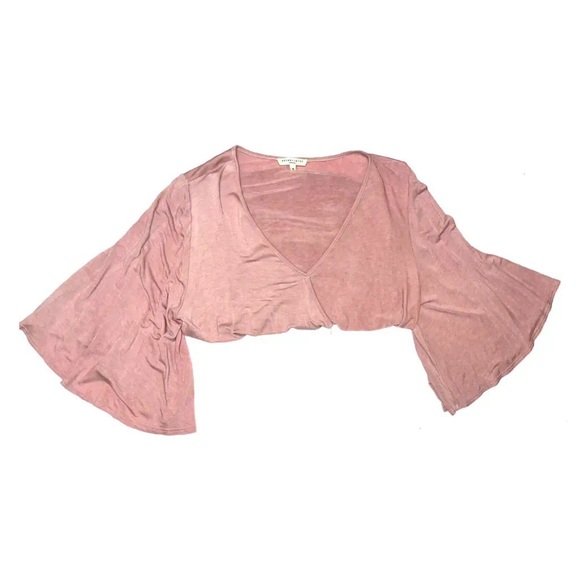 Boutique Wasabi + Mint Los Angeles blush pink bell sleeve blouse - Picture 15 of 16